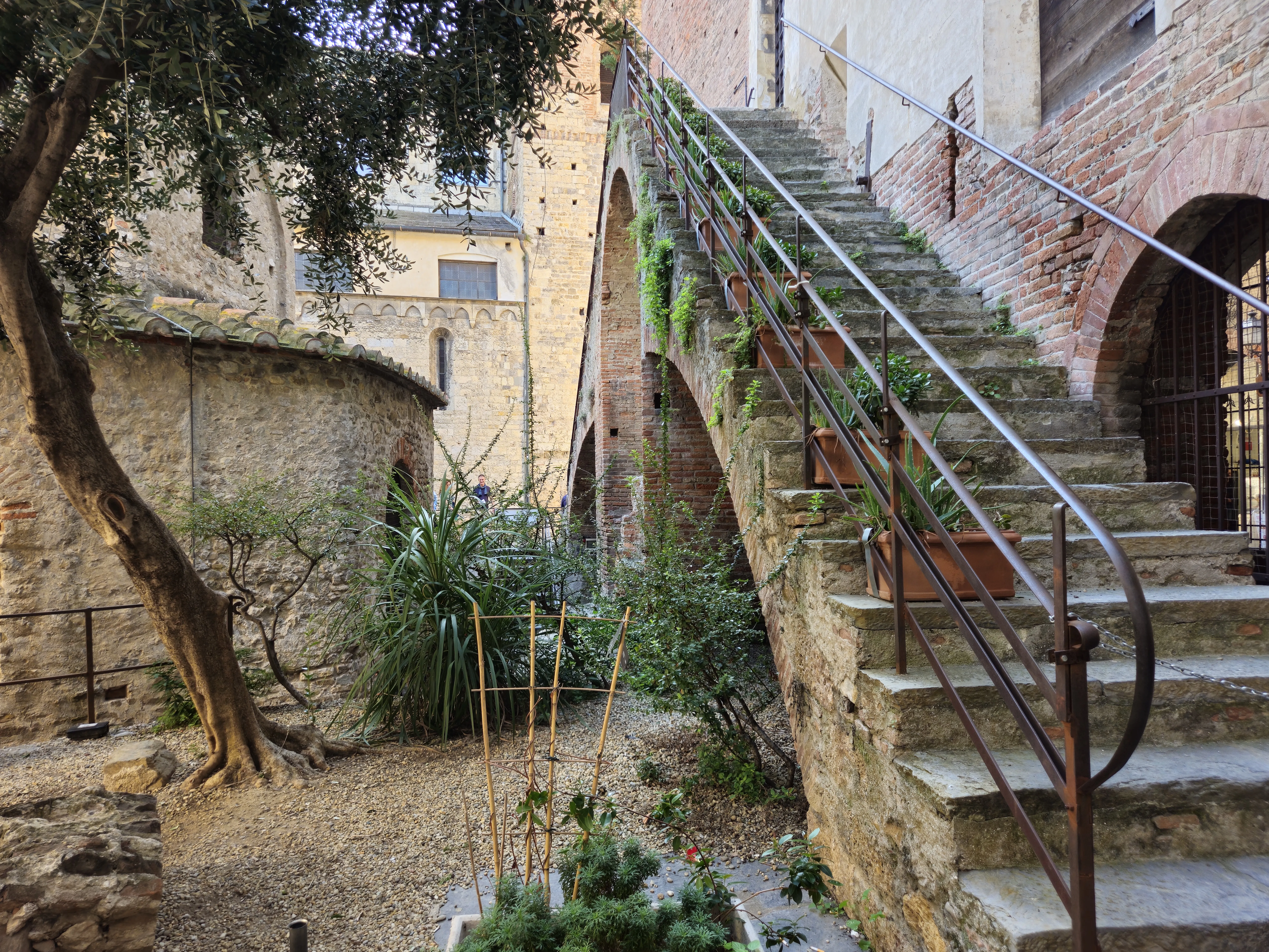 One Step Closer to Spain: From Maccagno Inferiore to Albenga