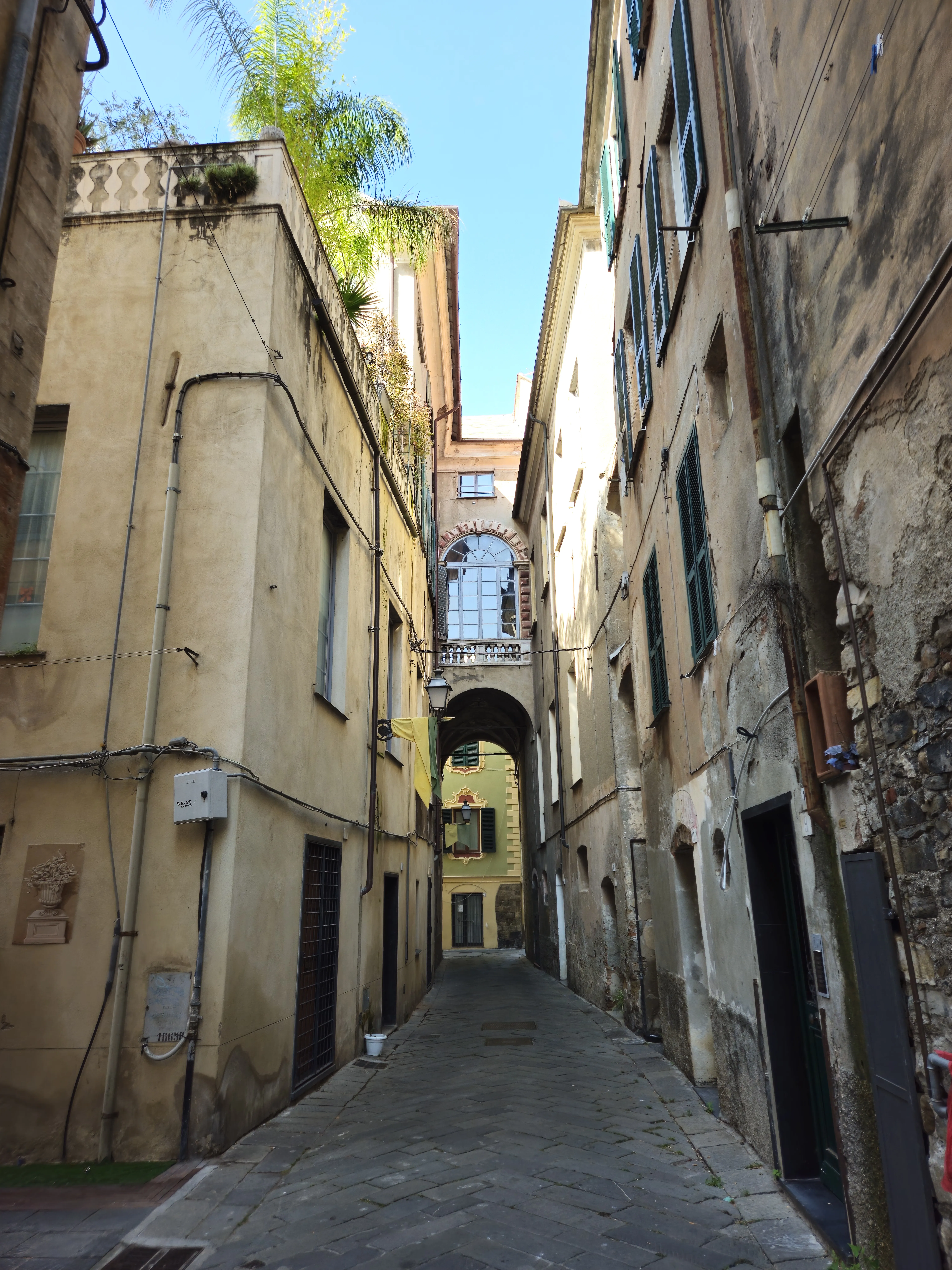 Albenga street view 14